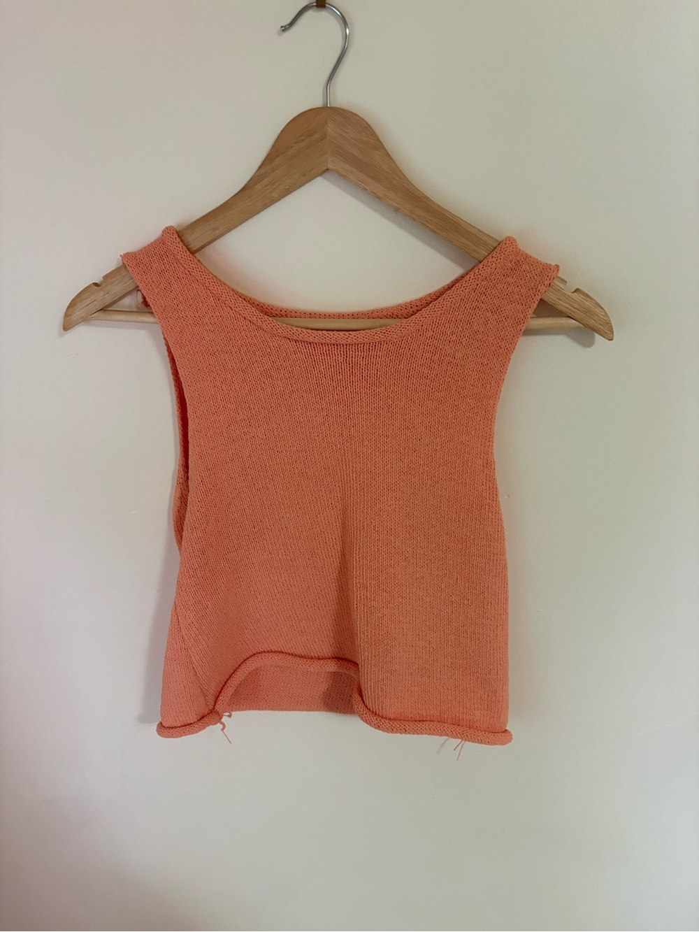 Women’s Sleeveless Knit Tank Top Lightly Cropped - Peach - Medium